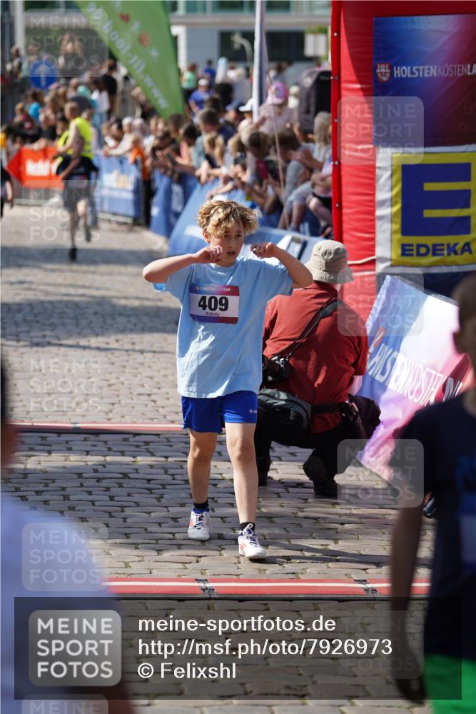13.06.2025 - Holstenköstenlauf Felixshl http://msf.ph/oto/7926973 13.06.2025 16:50:27 Laufen 102, 143, 409, 553, 659, 1265, 1875, 1892 meine-sportfotos.de
