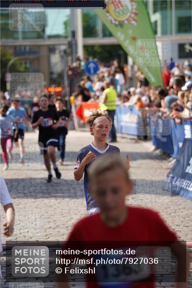13.06.2025 - Holstenköstenlauf Felixshl http://msf.ph/oto/7927036 13.06.2025 16:51:01 Laufen 57, 100, 144, 260, 402, 539, 935, 940, 1027, 1036, 1120, 1124, 1261, 1431, 1818 meine-sportfotos.de
