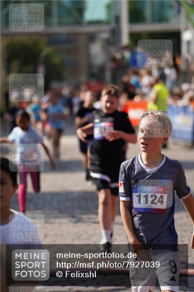 13.06.2025 - Holstenköstenlauf Felixshl http://msf.ph/oto/7927039 13.06.2025 16:51:03 Laufen 57, 100, 144, 260, 402, 539, 933, 935, 1027, 1036, 1120, 1124, 1261, 1431, 1818 meine-sportfotos.de