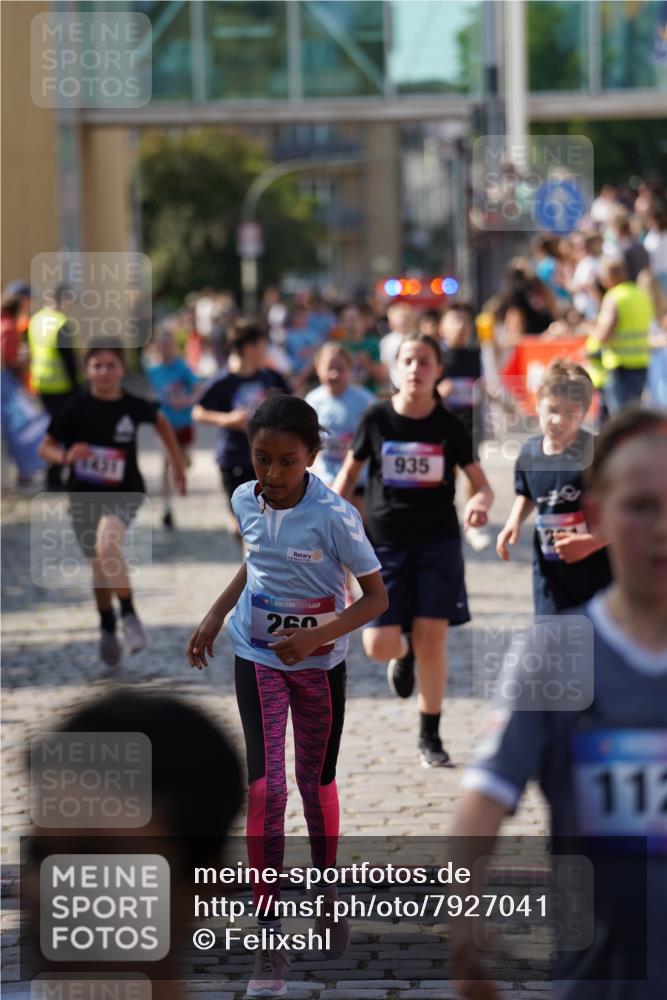 13.06.2025 - Holstenköstenlauf Felixshl http://msf.ph/oto/7927041 13.06.2025 16:51:05 Laufen 57, 91, 100, 260, 402, 539, 933, 935, 1027, 1030, 1036, 1112, 1120, 1258, 1261, 1431, 1818 meine-sportfotos.de