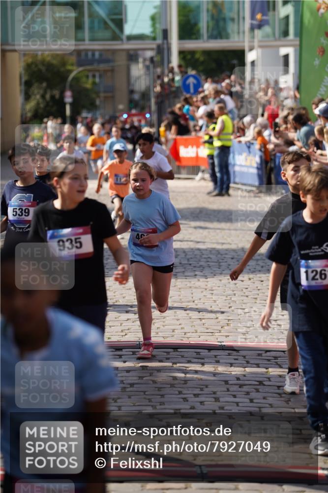 13.06.2025 - Holstenköstenlauf Felixshl http://msf.ph/oto/7927049 13.06.2025 16:51:08 Laufen 91, 100, 260, 402, 416, 539, 552, 799, 933, 935, 1027, 1030, 1036, 1112, 1120, 1258, 1261, 1431, 1818 meine-sportfotos.de