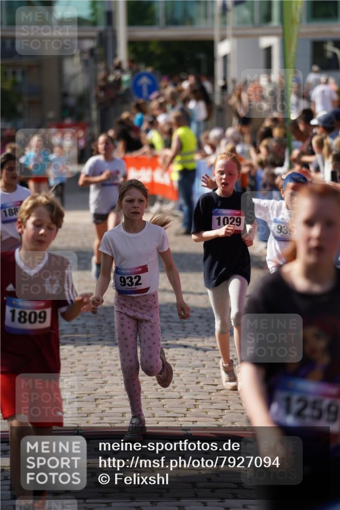 13.06.2025 - Holstenköstenlauf Felixshl http://msf.ph/oto/7927094 13.06.2025 16:51:25 Laufen 136, 804, 810, 932, 939, 1029, 1035, 1259, 1262, 1407, 1430, 1807, 1809, 1882 meine-sportfotos.de