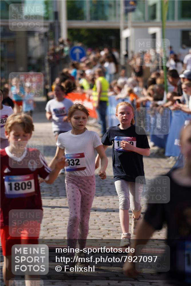 13.06.2025 - Holstenköstenlauf Felixshl http://msf.ph/oto/7927097 13.06.2025 16:51:26 Laufen 136, 804, 806, 810, 932, 939, 1029, 1035, 1259, 1262, 1807, 1809, 1882 meine-sportfotos.de