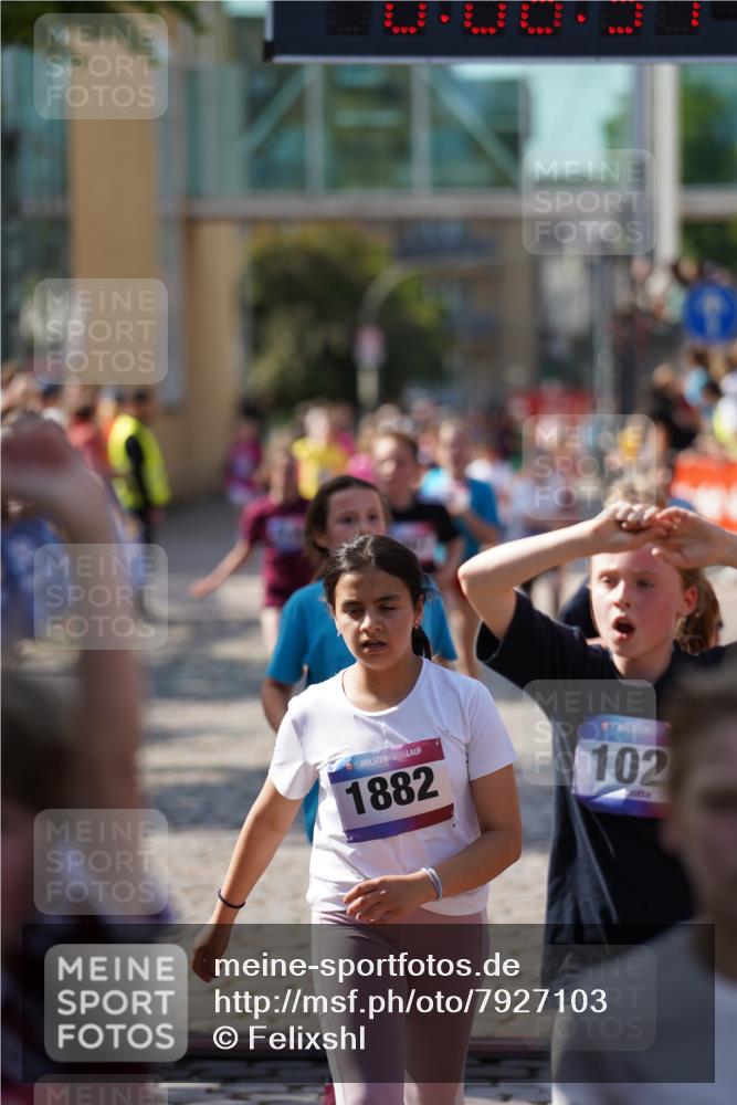 13.06.2025 - Holstenköstenlauf Felixshl http://msf.ph/oto/7927103 13.06.2025 16:51:30 Laufen 69, 127, 136, 259, 398, 662, 806, 810, 939, 1029, 1035, 1262, 1807, 1882 meine-sportfotos.de
