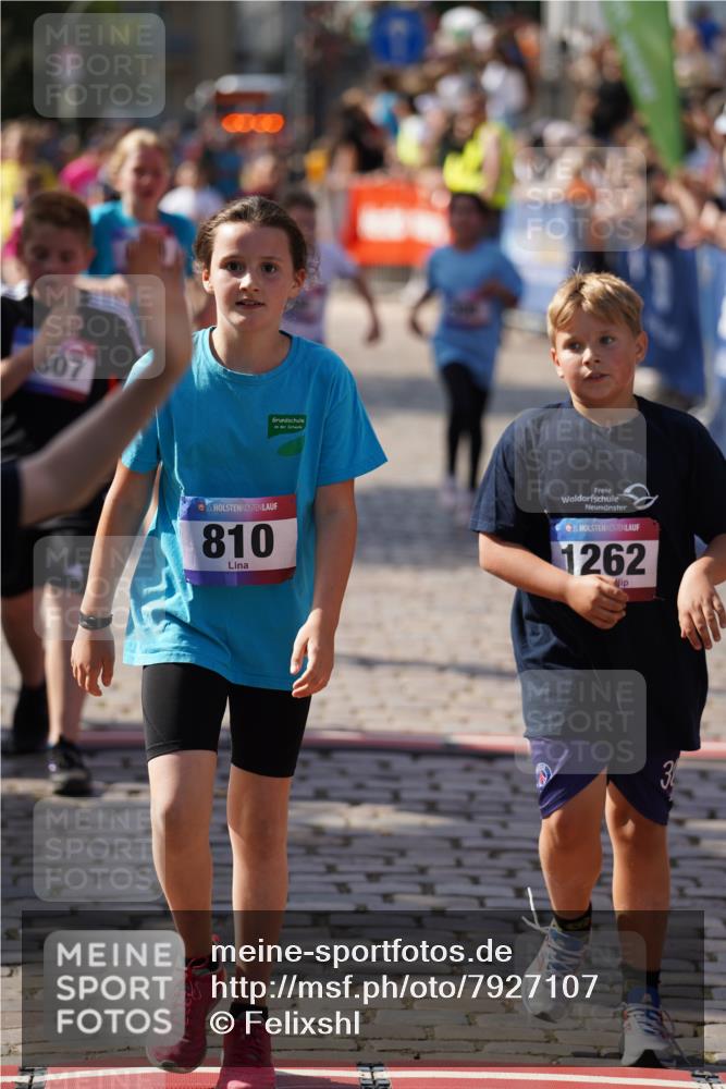 13.06.2025 - Holstenköstenlauf Felixshl http://msf.ph/oto/7927107 13.06.2025 16:51:33 Laufen 15, 69, 127, 136, 259, 398, 662, 806, 810, 813, 937, 1035, 1262, 1807 meine-sportfotos.de