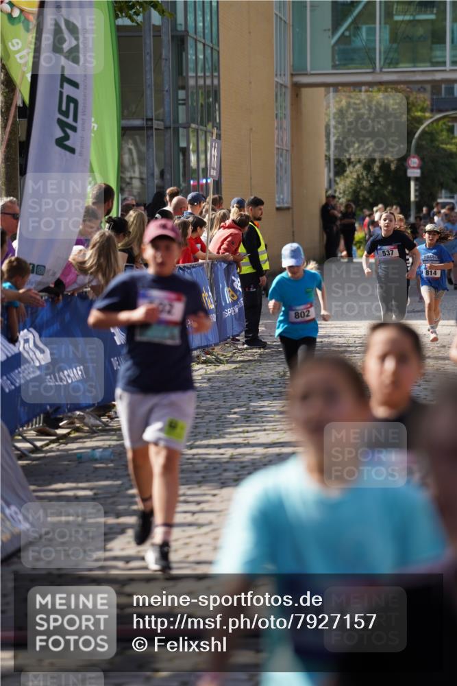 13.06.2025 - Holstenköstenlauf Felixshl http://msf.ph/oto/7927157 13.06.2025 16:51:59 Laufen 41, 48, 93, 399, 537, 798, 802, 814, 815, 1032, 1034, 1113, 1164, 1260, 1366, 1935 meine-sportfotos.de