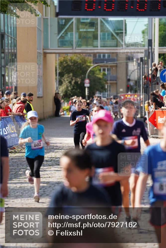 13.06.2025 - Holstenköstenlauf Felixshl http://msf.ph/oto/7927162 13.06.2025 16:52:00 Laufen 41, 48, 93, 399, 537, 798, 802, 814, 815, 1032, 1034, 1113, 1260, 1366, 1935 meine-sportfotos.de