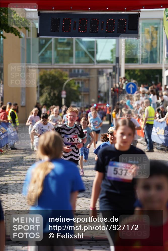 13.06.2025 - Holstenköstenlauf Felixshl http://msf.ph/oto/7927172 13.06.2025 16:52:06 Laufen 41, 68, 395, 399, 405, 537, 798, 802, 814, 1040, 1109, 1111, 1883 meine-sportfotos.de