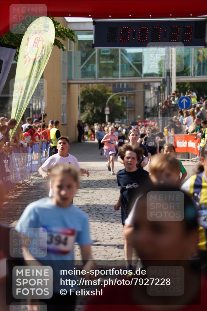 13.06.2025 - Holstenköstenlauf Felixshl http://msf.ph/oto/7927228 13.06.2025 16:52:32 Laufen 71, 72, 394, 412, 555, 938, 1108, 1263 meine-sportfotos.de
