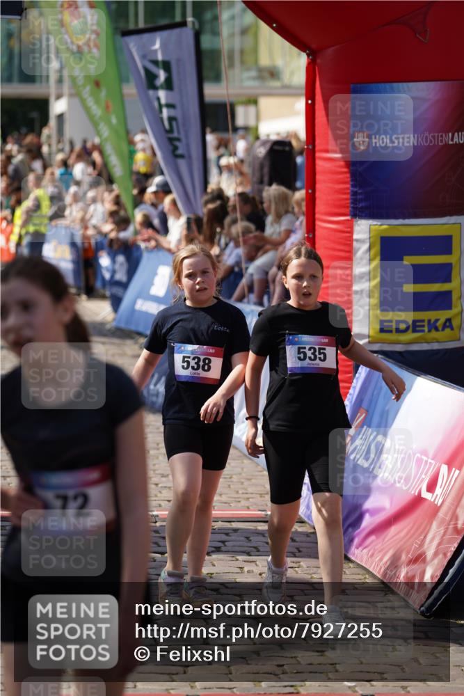13.06.2025 - Holstenköstenlauf Felixshl http://msf.ph/oto/7927255 13.06.2025 16:52:42 Laufen 71, 72, 257, 403, 535, 538, 542, 797, 800, 803, 816, 1253 meine-sportfotos.de