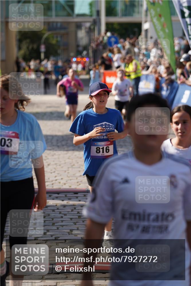 13.06.2025 - Holstenköstenlauf Felixshl http://msf.ph/oto/7927272 13.06.2025 16:52:51 Laufen 403, 551, 554, 797, 816, 931, 1253 meine-sportfotos.de