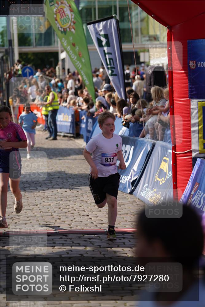 13.06.2025 - Holstenköstenlauf Felixshl http://msf.ph/oto/7927280 13.06.2025 16:52:55 Laufen 551, 554, 931, 1254, 1257 meine-sportfotos.de