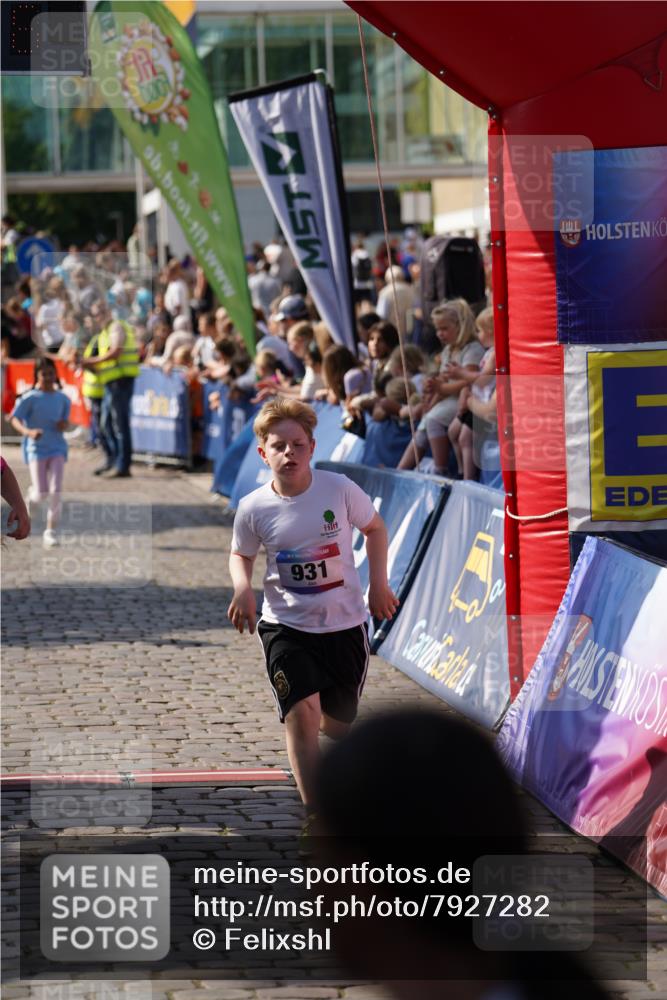13.06.2025 - Holstenköstenlauf Felixshl http://msf.ph/oto/7927282 13.06.2025 16:52:55 Laufen 551, 554, 931, 1254, 1257 meine-sportfotos.de