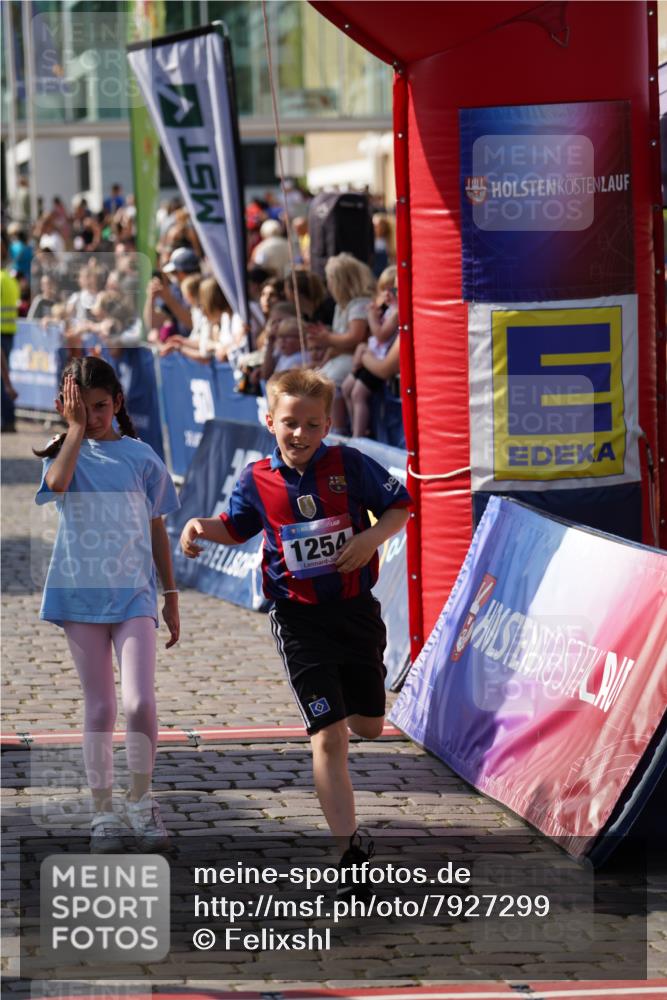 13.06.2025 - Holstenköstenlauf Felixshl http://msf.ph/oto/7927299 13.06.2025 16:53:02 Laufen 88, 258, 554, 808, 1254, 1257, 1835 meine-sportfotos.de