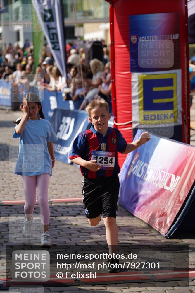 13.06.2025 - Holstenköstenlauf Felixshl http://msf.ph/oto/7927301 13.06.2025 16:53:02 Laufen 88, 258, 554, 808, 1254, 1257, 1835 meine-sportfotos.de