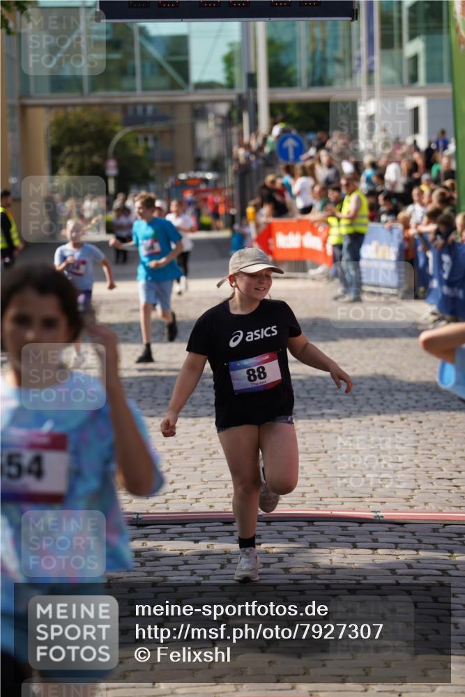 13.06.2025 - Holstenköstenlauf Felixshl http://msf.ph/oto/7927307 13.06.2025 16:53:04 Laufen 88, 89, 258, 808, 1254, 1257, 1835 meine-sportfotos.de