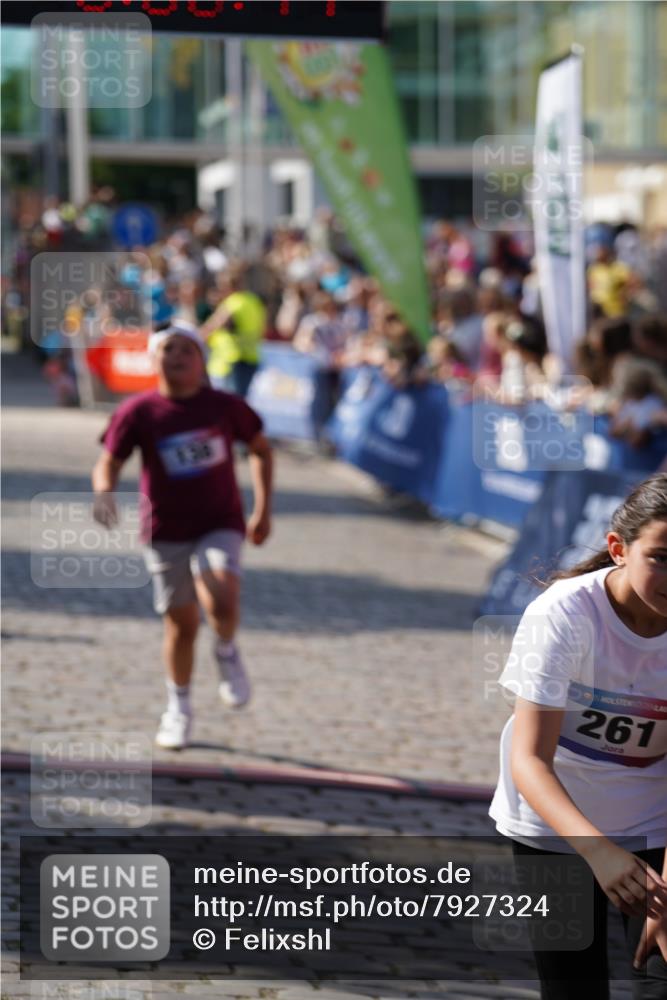 13.06.2025 - Holstenköstenlauf Felixshl http://msf.ph/oto/7927324 13.06.2025 16:53:16 Laufen 138, 261, 410, 928, 1368 meine-sportfotos.de