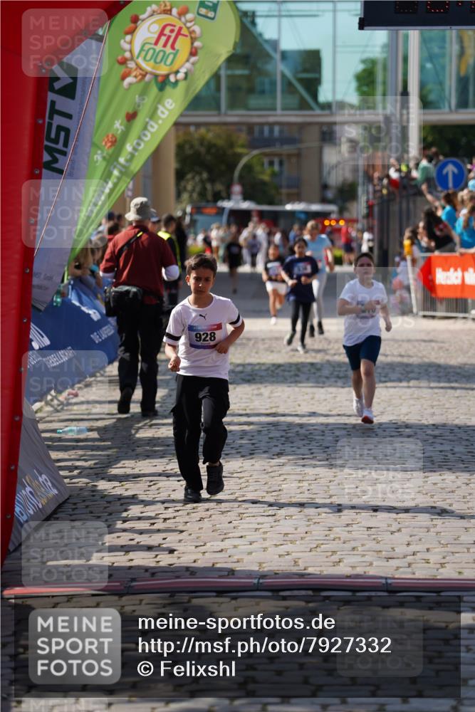 13.06.2025 - Holstenköstenlauf Felixshl http://msf.ph/oto/7927332 13.06.2025 16:53:20 Laufen 138, 410, 536, 928 meine-sportfotos.de