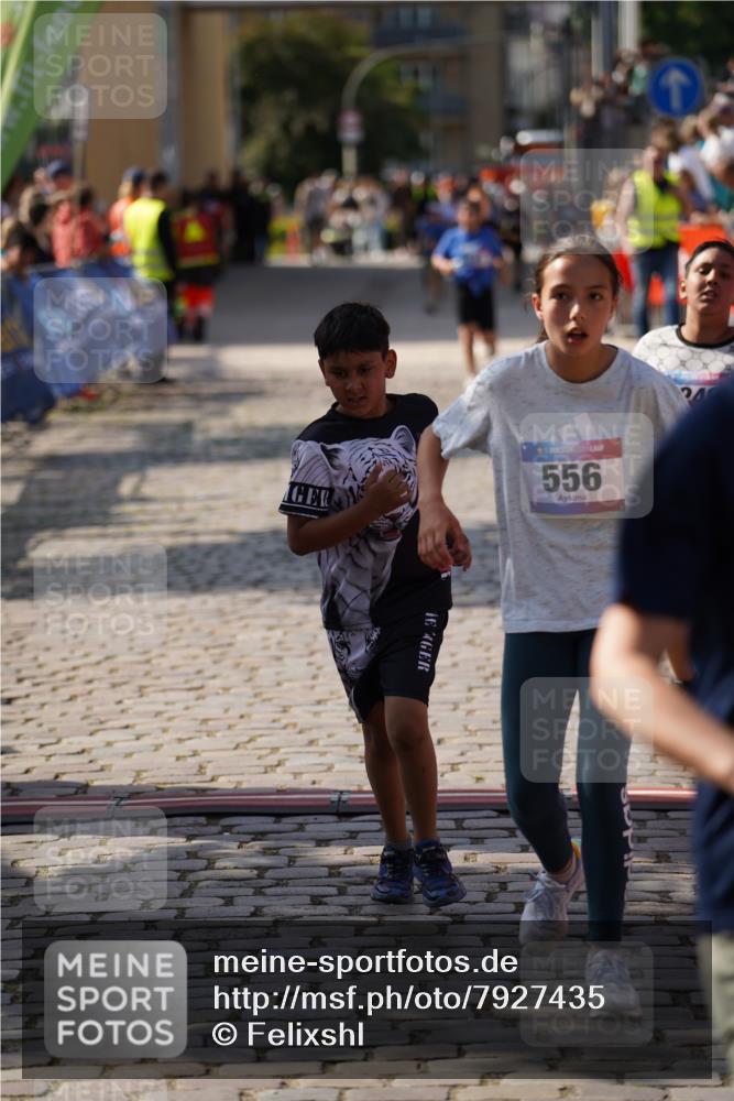 13.06.2025 - Holstenköstenlauf Felixshl http://msf.ph/oto/7927435 13.06.2025 16:54:11 Laufen 142, 556, 663, 1249 meine-sportfotos.de
