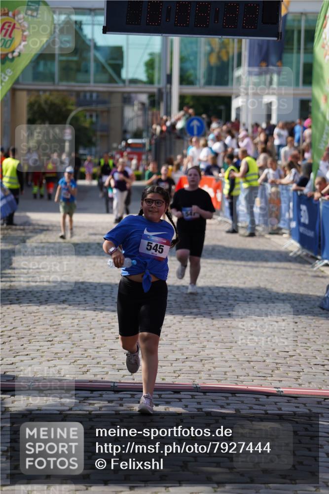 13.06.2025 - Holstenköstenlauf Felixshl http://msf.ph/oto/7927444 13.06.2025 16:54:21 Laufen 545, 547 meine-sportfotos.de