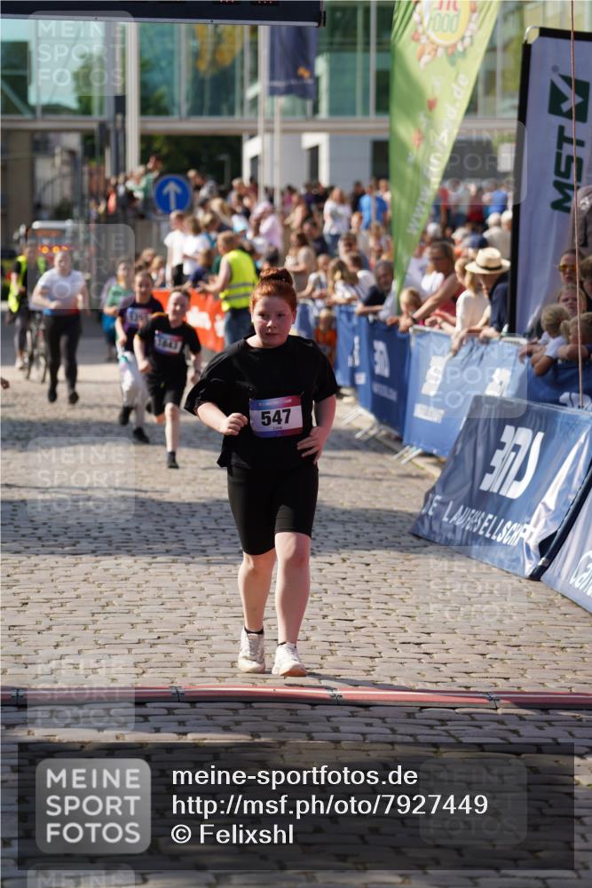 13.06.2025 - Holstenköstenlauf Felixshl http://msf.ph/oto/7927449 13.06.2025 16:54:25 Laufen 545, 547, 1255, 1256 meine-sportfotos.de