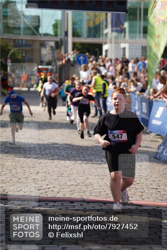 13.06.2025 - Holstenköstenlauf Felixshl http://msf.ph/oto/7927452 13.06.2025 16:54:25 Laufen 545, 547, 1255, 1256 meine-sportfotos.de