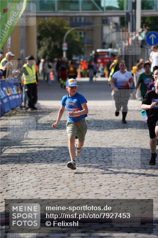 13.06.2025 - Holstenköstenlauf Felixshl http://msf.ph/oto/7927453 13.06.2025 16:54:26 Laufen 547, 1255, 1256 meine-sportfotos.de