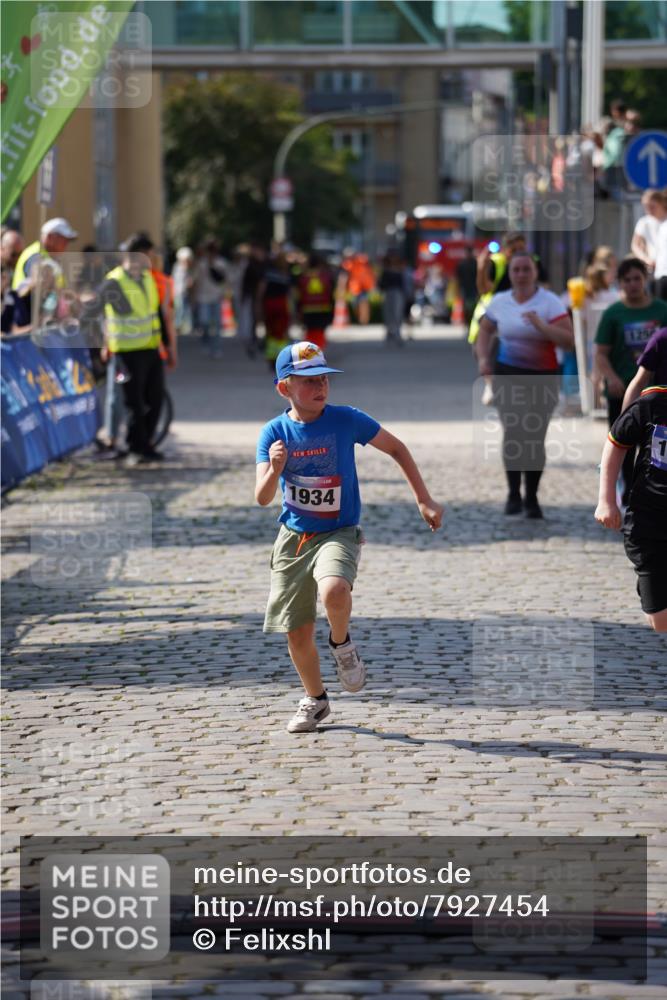13.06.2025 - Holstenköstenlauf Felixshl http://msf.ph/oto/7927454 13.06.2025 16:54:26 Laufen 547, 1255, 1256 meine-sportfotos.de