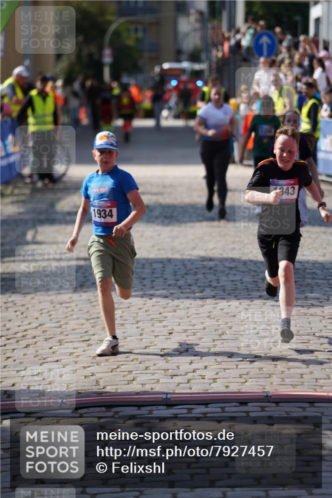 13.06.2025 - Holstenköstenlauf Felixshl http://msf.ph/oto/7927457 13.06.2025 16:54:27 Laufen 547, 1255, 1256 meine-sportfotos.de