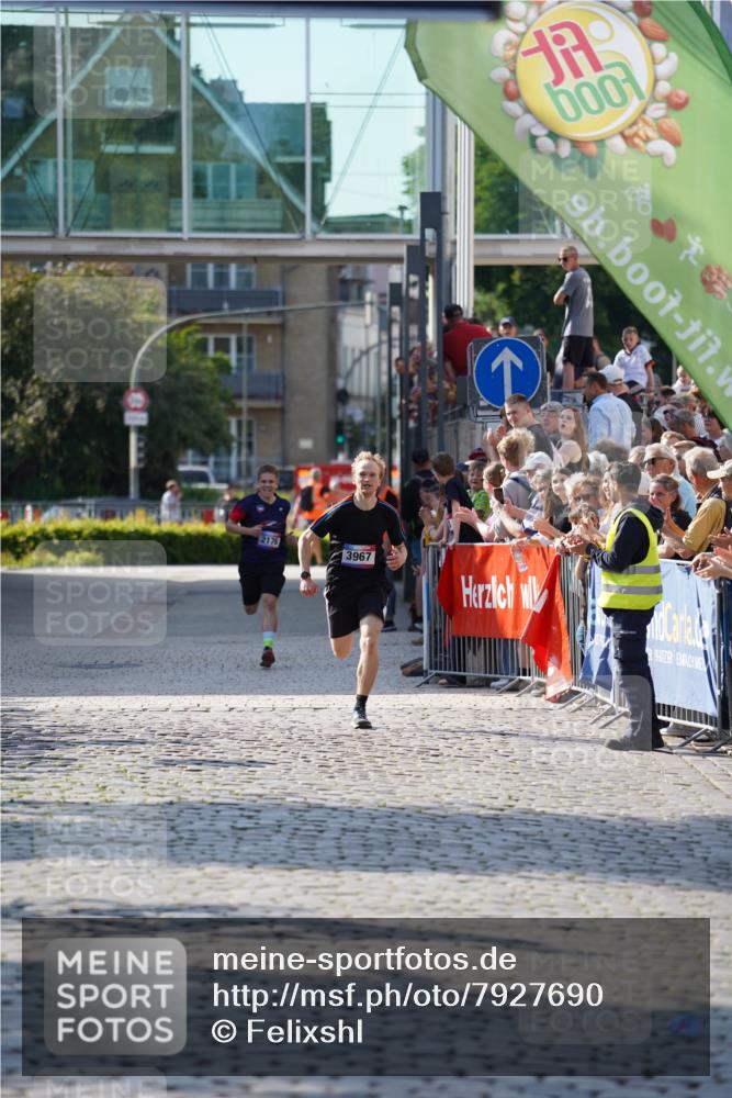 13.06.2025 - Holstenköstenlauf Felixshl http://msf.ph/oto/7927690 13.06.2025 17:47:58 Laufen 2176, 3967 meine-sportfotos.de