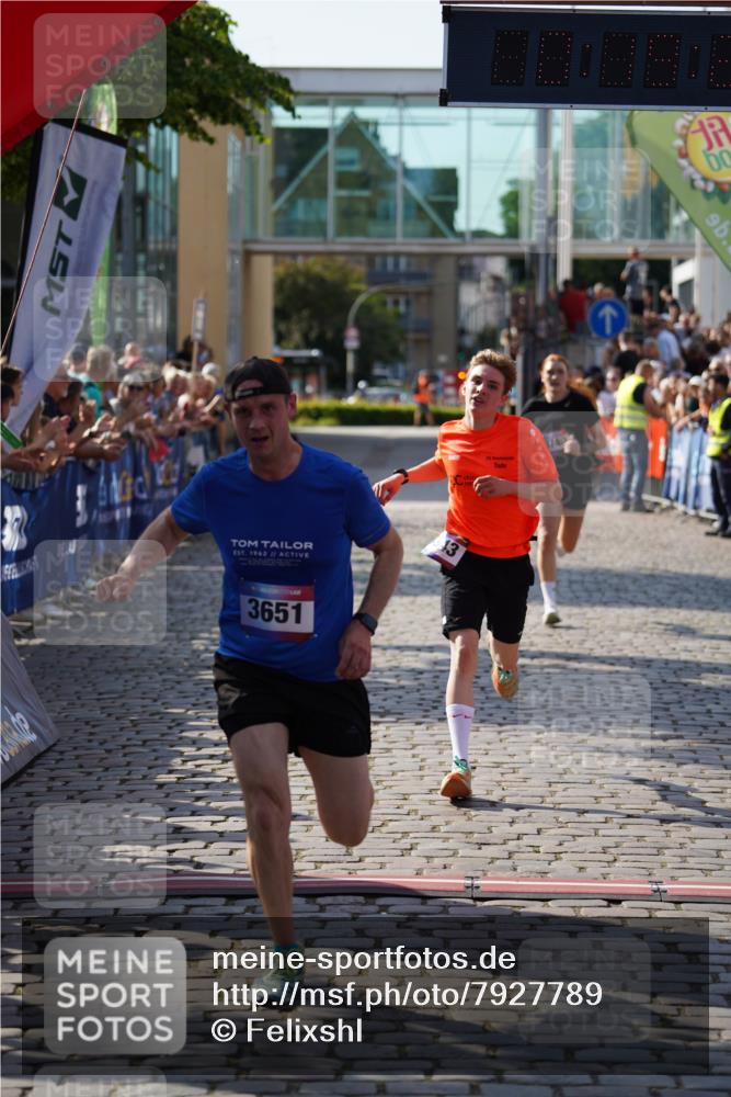 13.06.2025 - Holstenköstenlauf Felixshl http://msf.ph/oto/7927789 13.06.2025 17:49:26 Laufen 2153, 3651, 3740, 3943 meine-sportfotos.de