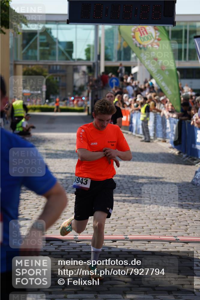 13.06.2025 - Holstenköstenlauf Felixshl http://msf.ph/oto/7927794 13.06.2025 17:49:27 Laufen 2153, 3651, 3740, 3943 meine-sportfotos.de