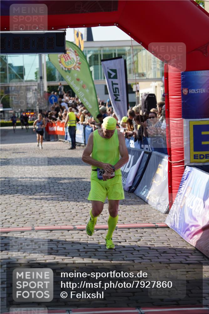 13.06.2025 - Holstenköstenlauf Felixshl http://msf.ph/oto/7927860 13.06.2025 17:50:50 Laufen 2194, 2648 meine-sportfotos.de
