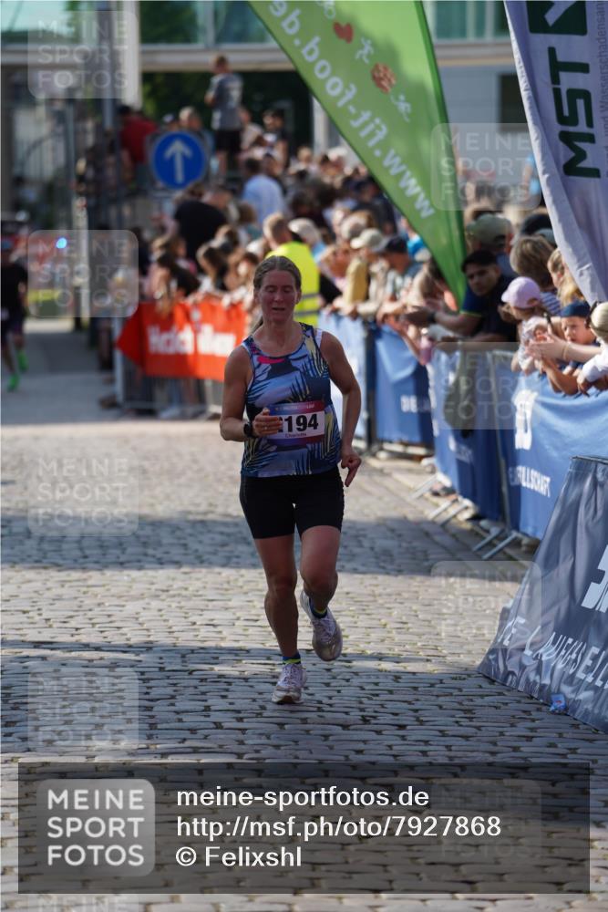 13.06.2025 - Holstenköstenlauf Felixshl http://msf.ph/oto/7927868 13.06.2025 17:50:55 Laufen 2194, 2988 meine-sportfotos.de