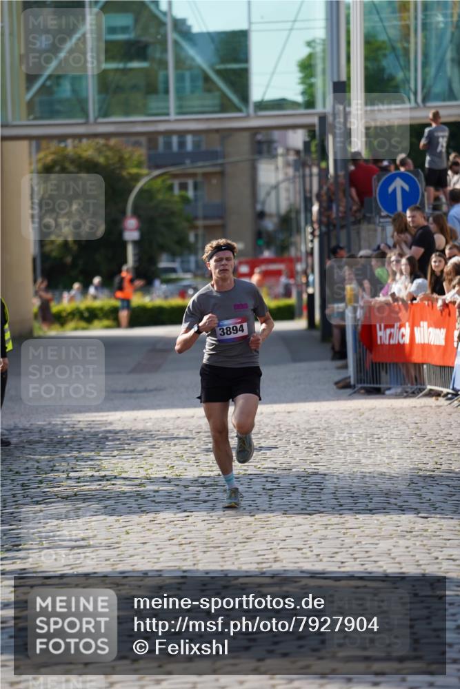 13.06.2025 - Holstenköstenlauf Felixshl http://msf.ph/oto/7927904 13.06.2025 17:51:10 Laufen 2431, 3894 meine-sportfotos.de