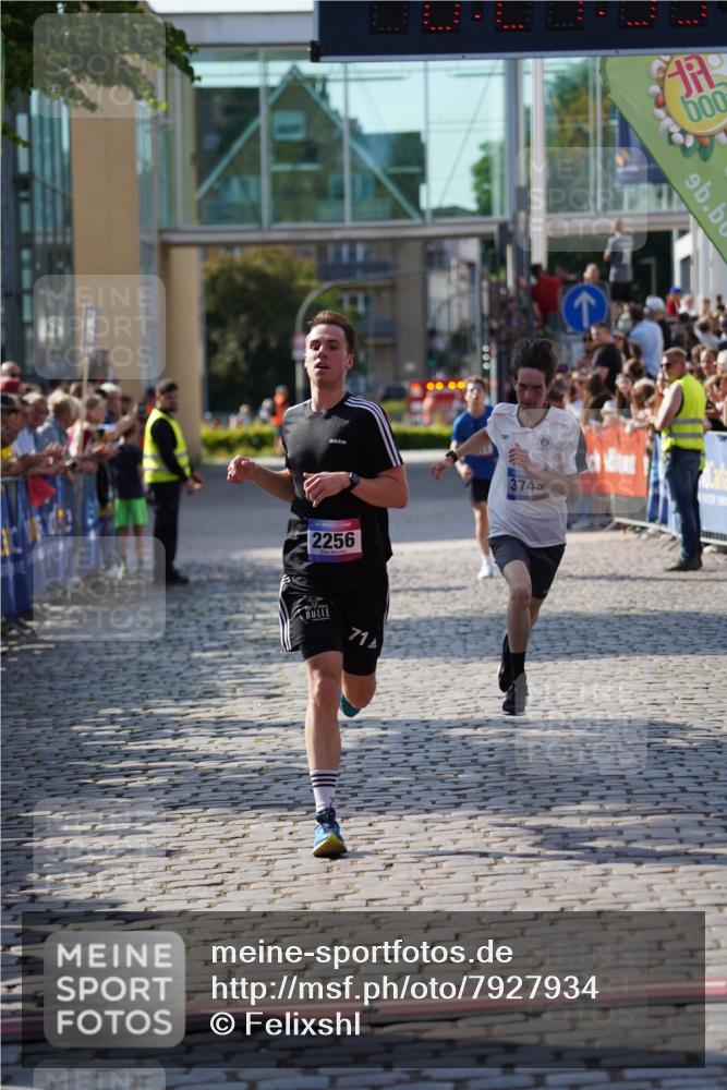 13.06.2025 - Holstenköstenlauf Felixshl http://msf.ph/oto/7927934 13.06.2025 17:51:34 Laufen 2256, 3011, 3743 meine-sportfotos.de