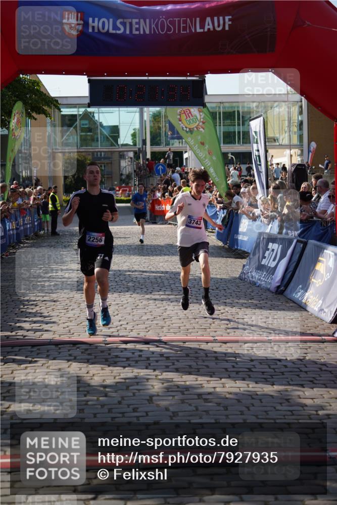13.06.2025 - Holstenköstenlauf Felixshl http://msf.ph/oto/7927935 13.06.2025 17:51:35 Laufen 2256, 3011, 3743 meine-sportfotos.de