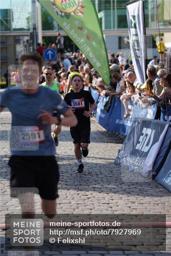 13.06.2025 - Holstenköstenlauf Felixshl http://msf.ph/oto/7927969 13.06.2025 17:52:01 Laufen 2591, 2651, 2709, 3581, 3833 meine-sportfotos.de