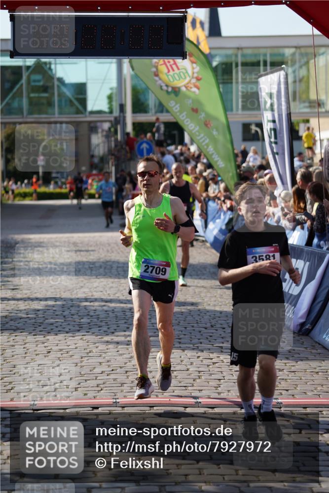 13.06.2025 - Holstenköstenlauf Felixshl http://msf.ph/oto/7927972 13.06.2025 17:52:03 Laufen 2591, 2651, 2709, 3581 meine-sportfotos.de