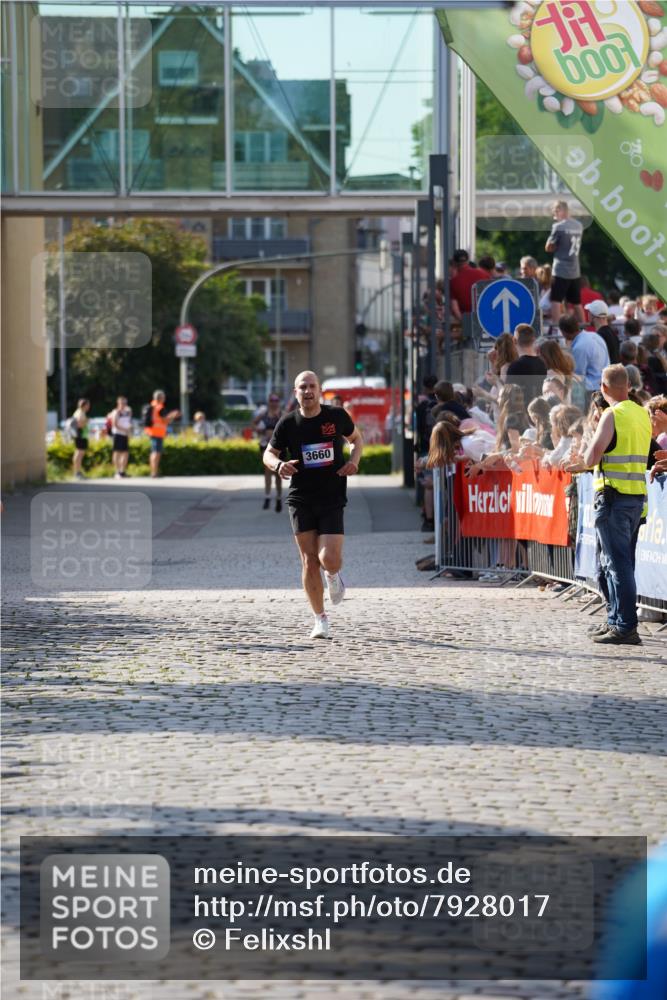 13.06.2025 - Holstenköstenlauf Felixshl http://msf.ph/oto/7928017 13.06.2025 17:52:27 Laufen 2304, 3660, 3756 meine-sportfotos.de