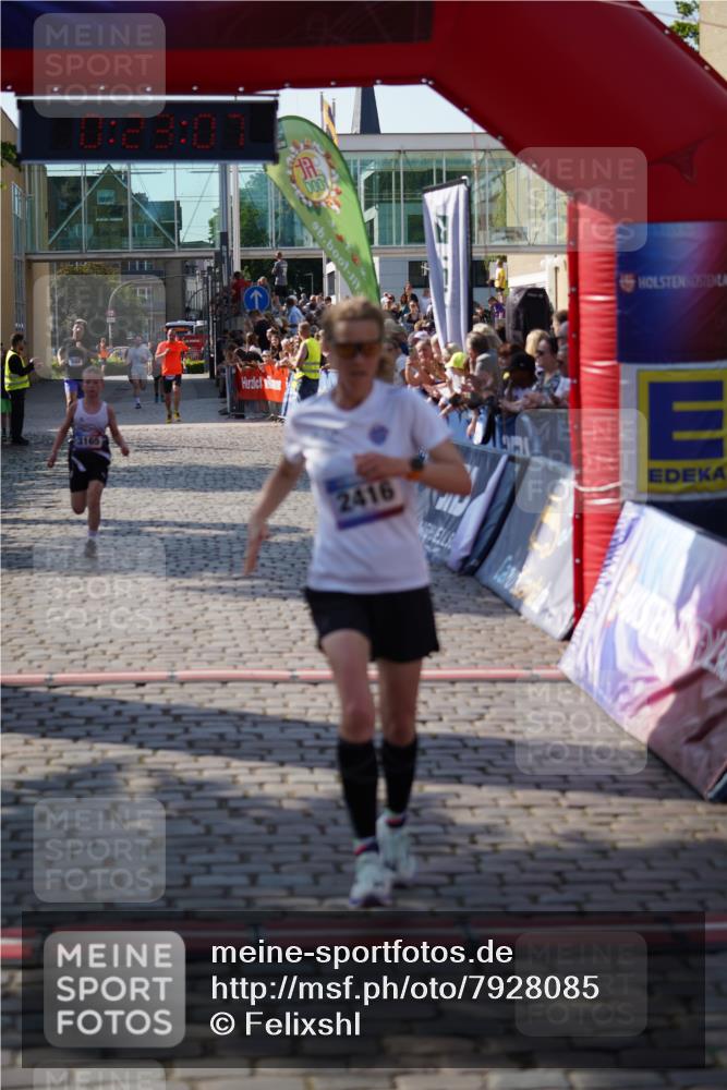 13.06.2025 - Holstenköstenlauf Felixshl http://msf.ph/oto/7928085 13.06.2025 17:53:08 Laufen 2416, 3165, 3193, 3268 meine-sportfotos.de