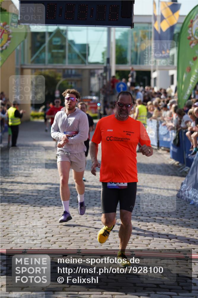 13.06.2025 - Holstenköstenlauf Felixshl http://msf.ph/oto/7928100 13.06.2025 17:53:17 Laufen 2191, 2596, 2667, 2705, 3268, 3944 meine-sportfotos.de