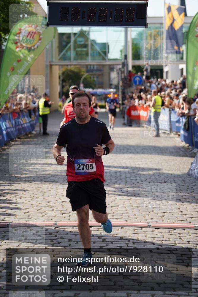 13.06.2025 - Holstenköstenlauf Felixshl http://msf.ph/oto/7928110 13.06.2025 17:53:20 Laufen 2191, 2596, 2597, 2667, 2705, 2714, 3944 meine-sportfotos.de