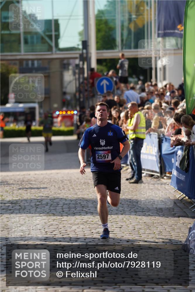 13.06.2025 - Holstenköstenlauf Felixshl http://msf.ph/oto/7928119 13.06.2025 17:53:25 Laufen 2596, 2597, 2667, 2714 meine-sportfotos.de