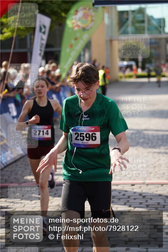 13.06.2025 - Holstenköstenlauf Felixshl http://msf.ph/oto/7928122 13.06.2025 17:53:26 Laufen 2596, 2597, 2667, 2714 meine-sportfotos.de