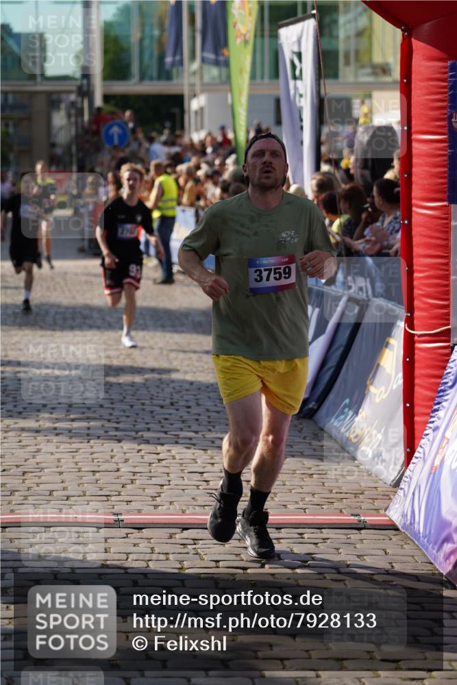 13.06.2025 - Holstenköstenlauf Felixshl http://msf.ph/oto/7928133 13.06.2025 17:53:37 Laufen 2643, 2702, 3580, 3759, 3784 meine-sportfotos.de