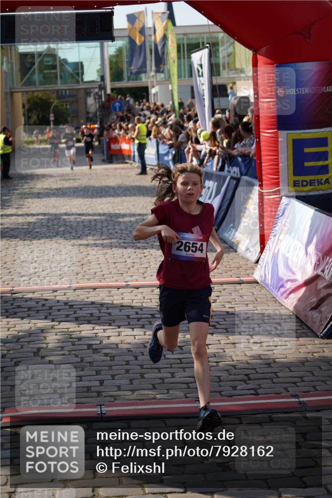 13.06.2025 - Holstenköstenlauf Felixshl http://msf.ph/oto/7928162 13.06.2025 17:53:52 Laufen 2511, 2654, 3038, 3041, 3826 meine-sportfotos.de