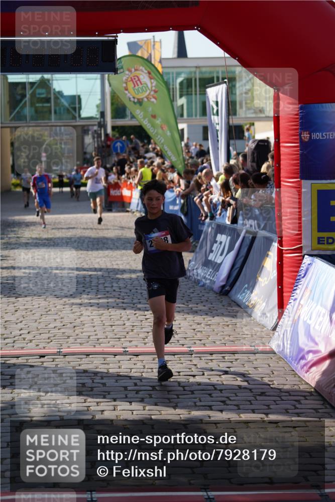 13.06.2025 - Holstenköstenlauf Felixshl http://msf.ph/oto/7928179 13.06.2025 17:54:07 Laufen 2327, 2353, 2898, 3893 meine-sportfotos.de