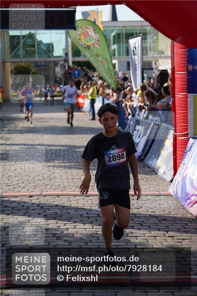 13.06.2025 - Holstenköstenlauf Felixshl http://msf.ph/oto/7928184 13.06.2025 17:54:08 Laufen 2327, 2353, 2898, 3893 meine-sportfotos.de