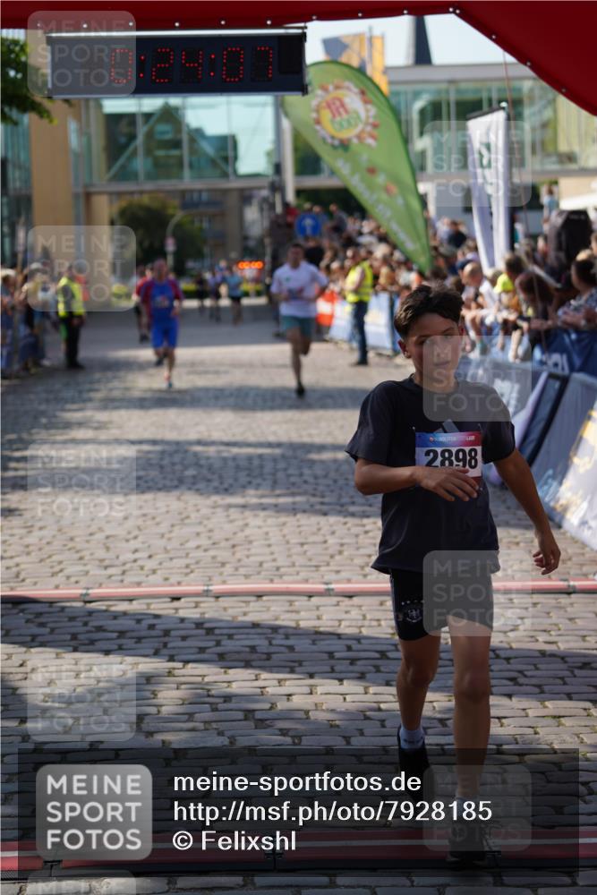 13.06.2025 - Holstenköstenlauf Felixshl http://msf.ph/oto/7928185 13.06.2025 17:54:08 Laufen 2327, 2353, 2898, 3893 meine-sportfotos.de